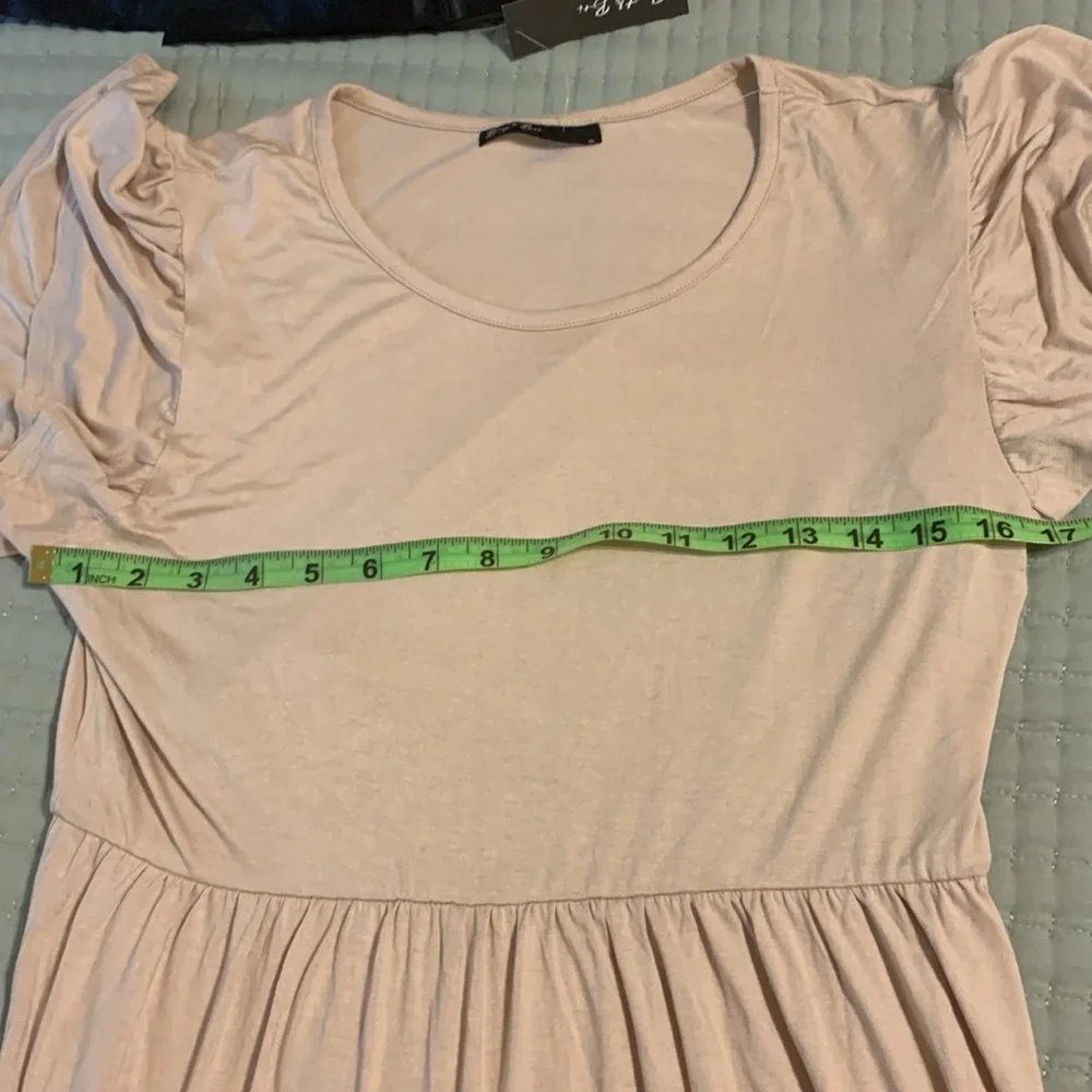 Brit & Bri Tan Color Women's Dress NEW Size X Large Short sleeve Comfy stretch